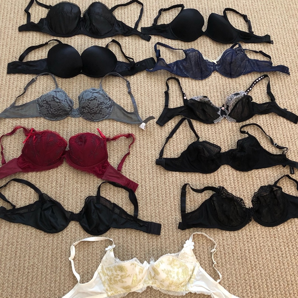 Bra 11 Bras - 34E  $33 takes all eleven!